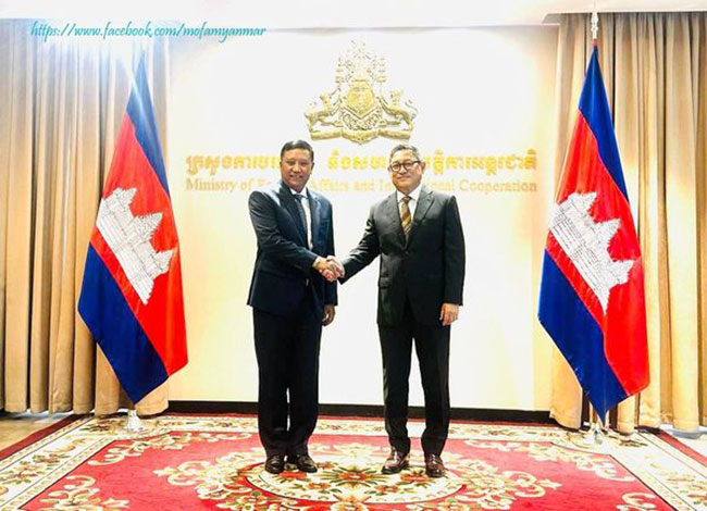 မြန်မာသံအမတ်ကြီးမှ ကမ္ဘောဒီးယားနိုင်ငံ၊ ဒုတိယဝန်ကြီးချုပ်နှင့် နိုင်ငံခြားရေးနှင့် အပြည်ပြည် ဆိုင်ရာ ပူးပေါင်းဆောင်ရွက်ရေး ဝန်ကြီးထံ တွေ့ဆုံနှုတ်ဆက်ခြင်း (၂၆-၁၂-၂၀၂၃ ရက်၊ ဖနောင်ပင်)