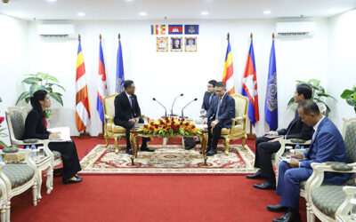 သံအမတ်ကြီး ဦးကျော်စိုးမင်း ကမ္ဘောဒီးယားနိုင်ငံ၊ အွန်လိုင်းငွေကြေးလိမ်လည်မှုတိုက်ဖျက် ရေး ကော်မရှင်အတွင်းရေးမှူးရုံး အကြီးအကဲနှင့် ဝါရင့်ဝန်ကြီး H.E Chhay Sinarith အား သွားရောက်တွေ့ဆုံ (၂၁-၈-၂၀၂၅ ရက်၊ဖနောင်ပင်)