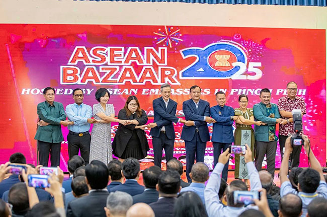 ၂၀၂၅ ခုနှစ် ၊ အာဆီယံဈေးရောင်းပွဲတော်တွင် မြန်မာသံရုံး၊ ဖနောင်ပင်မြို့က ပါဝင်ဆင်နွှဲ